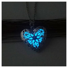 Load image into Gallery viewer, Fashion Heart-shaped Luminous Photo Box Pendant with Necklace
