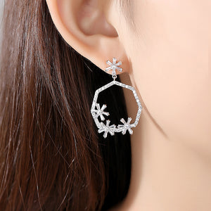 Fashion Simple Geometric Flower Earrings with Cubic Zirconia