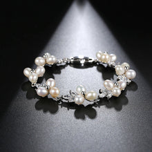 Load image into Gallery viewer, Fashion and Elegant Flower Imitation Pearl Bracelet with Cubic Zirconia