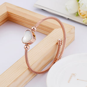 Simple and Fashion Plated Rose Gold Heart-shaped Shell 316L Stainless Steel Bangle with Cubic Zirconia