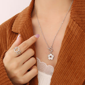 Fashion Simple 316L Stainless Steel Flower White Shell Pendant with Necklace