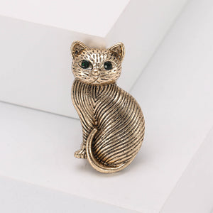 Simple Cute Plated Gold Cat Brooch with Cubic Zirconia