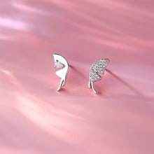 Load image into Gallery viewer, 925 Sterling Silver Simple Temperament Butterfly Stud Earrings with Cubic Zirconia