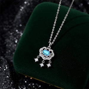 925 Sterling Silver Fashion Vintage Peace Lock Moonstone Pendant with Cubic Zirconia and Necklace