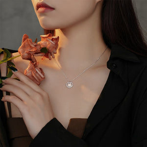 925 Sterling Silver Fashion Vintage Ruyi Lock Imitation Chalcedony Pendant with Cubic Zirconia and Necklace