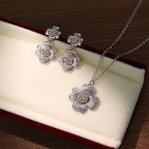 925 Sterling Silver Fashion Vintage Brushed Daisy Pendant with Cubic Zirconia and Necklace