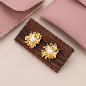 925 Sterling Silver Plated Gold Fashion Temperament Sunflower Imitation Pearl Stud Earrings