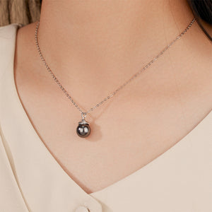 925 Sterling Silver Simple and Elegant Hazelnut Black Imitation Pearl Pendant with Necklace