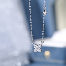 Load image into Gallery viewer, 925 Sterling Silver Simple and Fashion Four-leafed Clover Pendant with Cubic Zirconia and Necklace