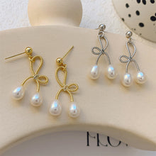 Load image into Gallery viewer, 925 Sterling Silver Simple Sweet Ribbon Freshwater Pearl Earrings