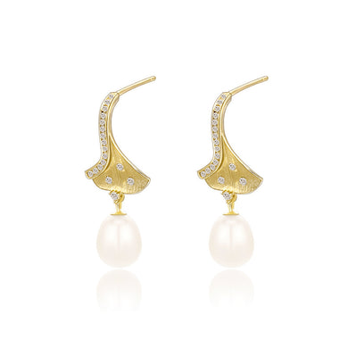 925 Sterling Silver Plated Gold Fashion Temperament Ginkgo Leaf Freshwater Pearl Earrings with Cubic Zirconia