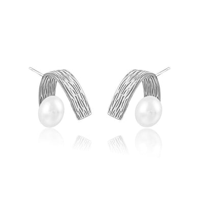 925 Sterling Silver Fashion Temperament Irregular Pattern V-shaped Geometric Freshwater Pearl Stud Earrings