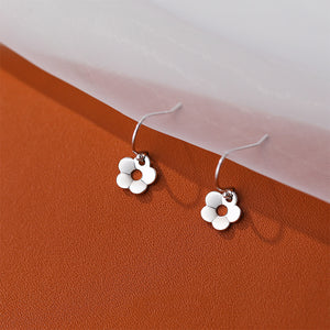 925 Sterling Silver Fashion Simple Flower Earrings