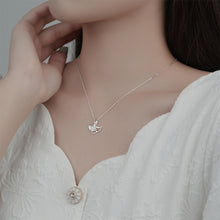 Load image into Gallery viewer, 925 Sterling Silver Fashion and Simple Ginkgo Leaf Pendant with Necklace