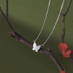 925 Sterling Silver Simple and Fashion Butterfly Mother-of-pearl Pendant with Necklace