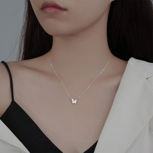 925 Sterling Silver Simple and Fashion Butterfly Mother-of-pearl Pendant with Necklace