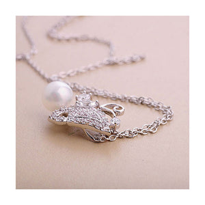 Pretty Butterfly Pendant with Silver Austrian Element Crystal and White Fashion Pearl