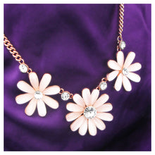 Load image into Gallery viewer, Fashion Bohemian Style Sweet Daisy Necklace with Imitation Opal and Crystal