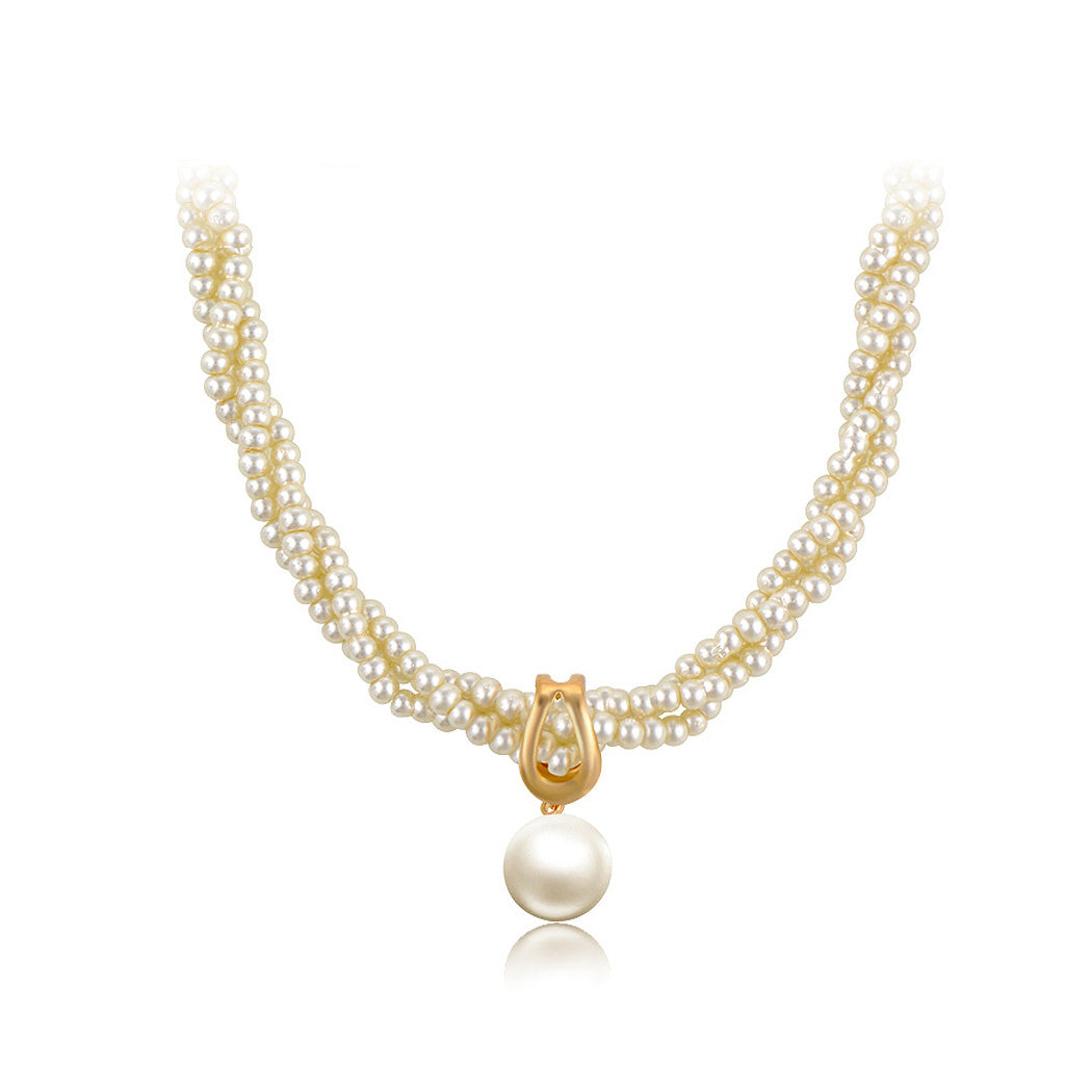Elegant Necklace with Fashion Pearls