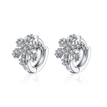 Load image into Gallery viewer, Simple Snowflakes Earrings with White Austrian Element Crystal