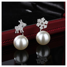 Load image into Gallery viewer, 925 Sterling Silver Deer Snow Earrings with Fashion Pearls