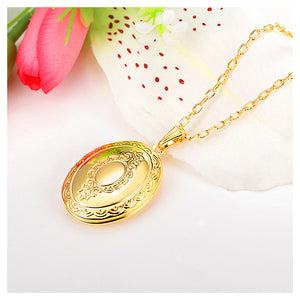 Vintage Oval Frame Pendant with Necklace