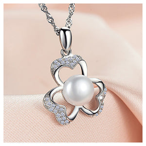 Fashion Mother's Day Petal Pendant with Fashion Pearl and Necklace