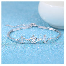 Load image into Gallery viewer, Fashion Crown Bracelet with Austrian Element Crystal