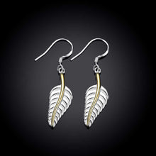 Load image into Gallery viewer, Simple Feather Earrings
