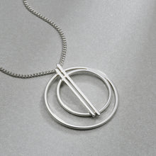 Load image into Gallery viewer, Simple Double Circle Pendant with Necklace