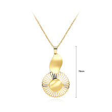 Load image into Gallery viewer, Golden Flower Pendant with Necklace