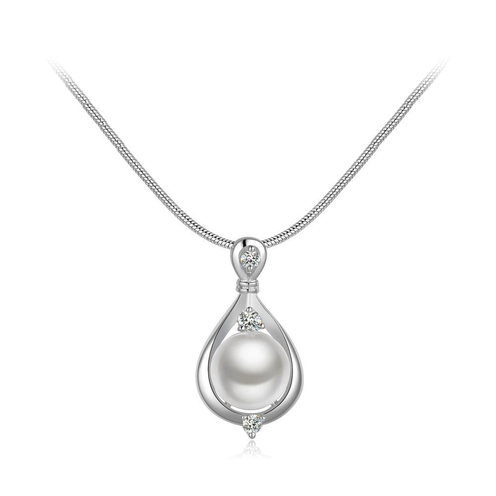 Elegant Drop-shaped Pendant with Fashion Pearls and Necklace - Glamorousky