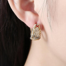Load image into Gallery viewer, Romantic Plated Champagne Gold Cutout Earrings - Glamorousky