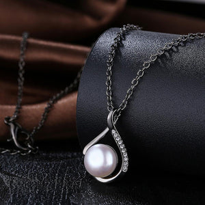 Elegant Water Drop-shaped Pearl Pendant with Necklace - Glamorousky