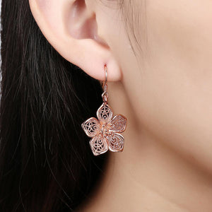 Elegant Fashion Plated Rose Gold Flower Pierced Earrings - Glamorousky