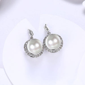 Elegant and Fshion Geometric Round Pearl Stud Earrings - Glamorousky