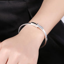 Load image into Gallery viewer, Fashion Simple Belt Buckle Bangle - Glamorousky