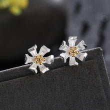Load image into Gallery viewer, 925 Sterling Silver Elegant Fashion Flower Stud Earrings - Glamorousky