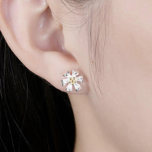 925 Sterling Silver Elegant Fashion Flower Stud Earrings - Glamorousky