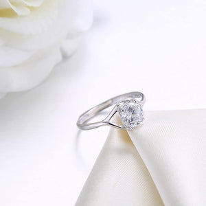 925 Sterling Silver Simple Fashion Round Cubic Zircon Adjustable Ring - Glamorousky