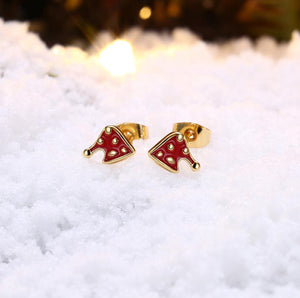 Fashion Simple Plated Gold Christmas Hat Stud Earrings - Glamorousky