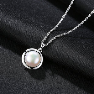 925 Sterling Silver Fashion and Elegant Geometric White Freshwater Pearl Pendant with Necklace