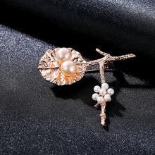 Load image into Gallery viewer, 925 Sterling Silver Plated Rose Gold Simple Flower Brooch with Pink Freshwater Pearls