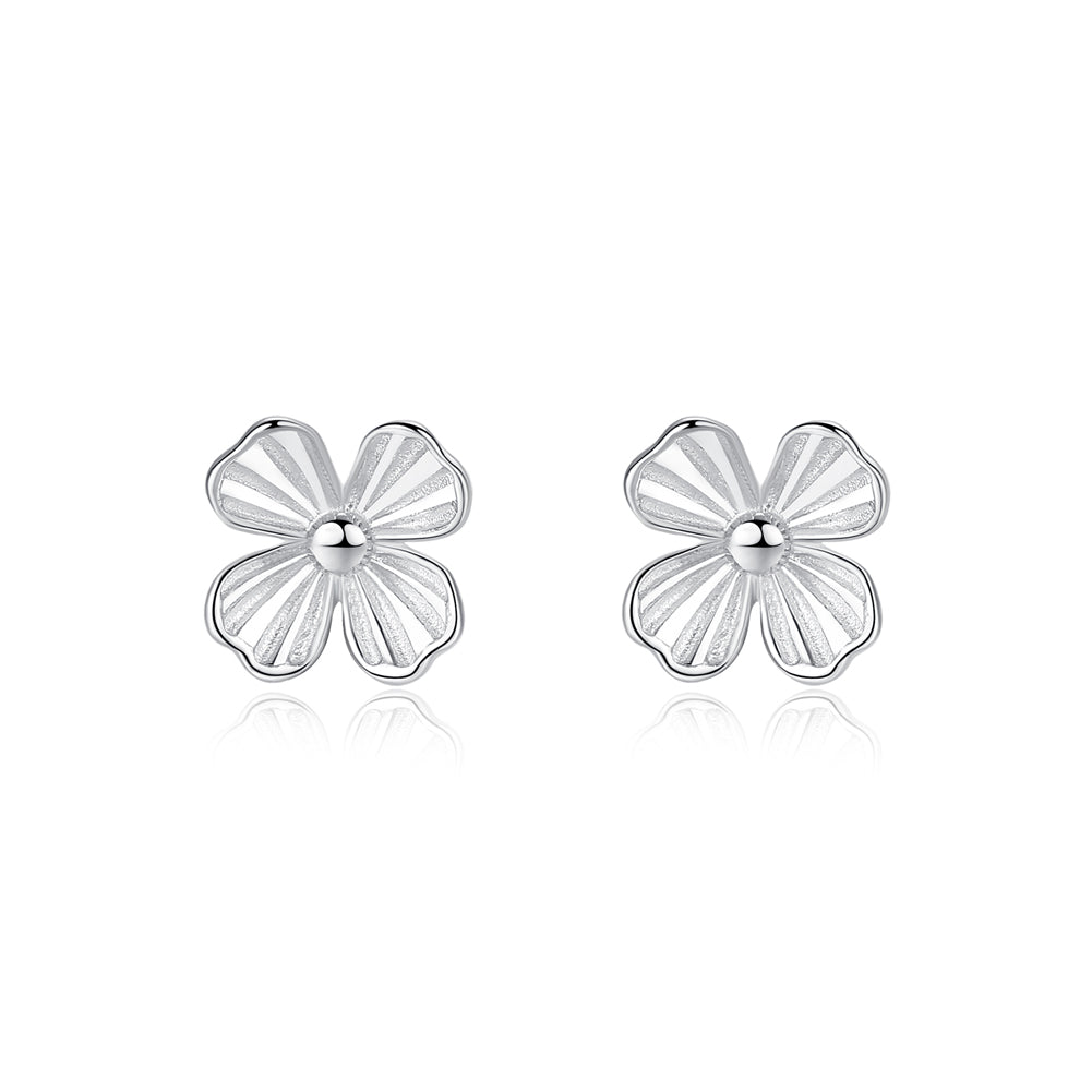 925 Sterling Silver Fashion and Elegant Flower Stud Earrings