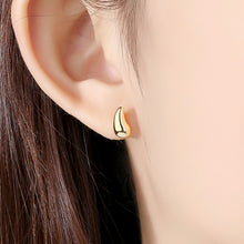 Load image into Gallery viewer, 925 Sterling Silver Plated Gold Simple Fashion Water Drop Stud Earrings