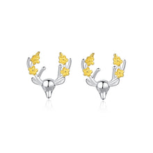 Load image into Gallery viewer, 925 Sterling Silver Simple Cute Christmas Elk Stud Earrings