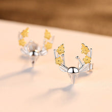 Load image into Gallery viewer, 925 Sterling Silver Simple Cute Christmas Elk Stud Earrings