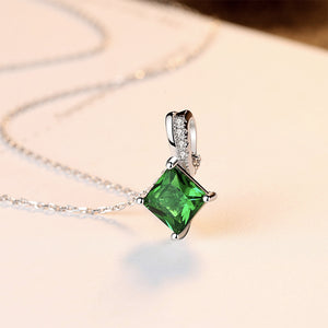 925 Sterling Silver Fashion Simple Elegant Geometric Diamond Green Cubic Zirconia Pendant with Necklace