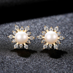 925 Sterling Silver Plated Gold Fashion Elegant Snowflake Freshwater Pearl Stud Earrings with Cubic Zirconia