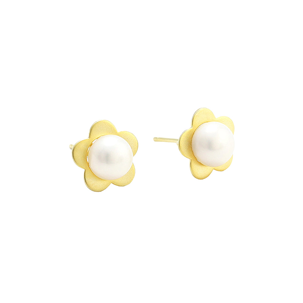 925 Sterling Silver Plated Gold Simple Flower Freshwater Pearl Stud Earrings